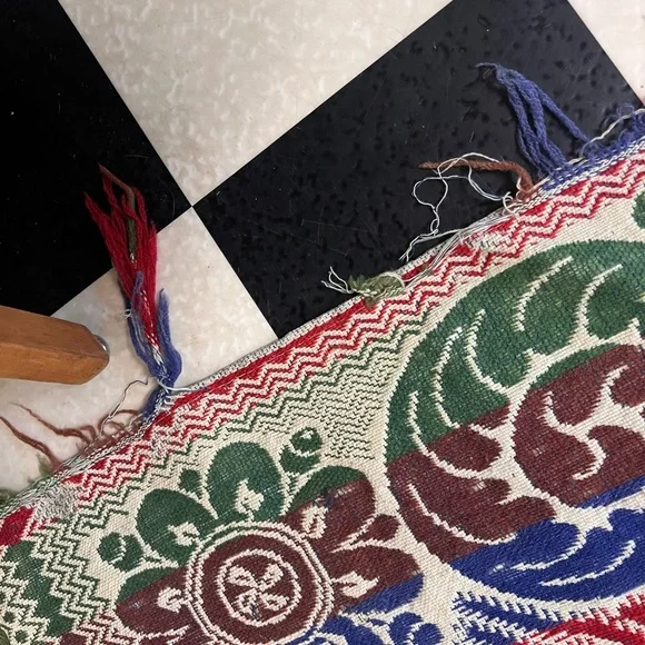Colorful Vintage Tapestry with Bird Design